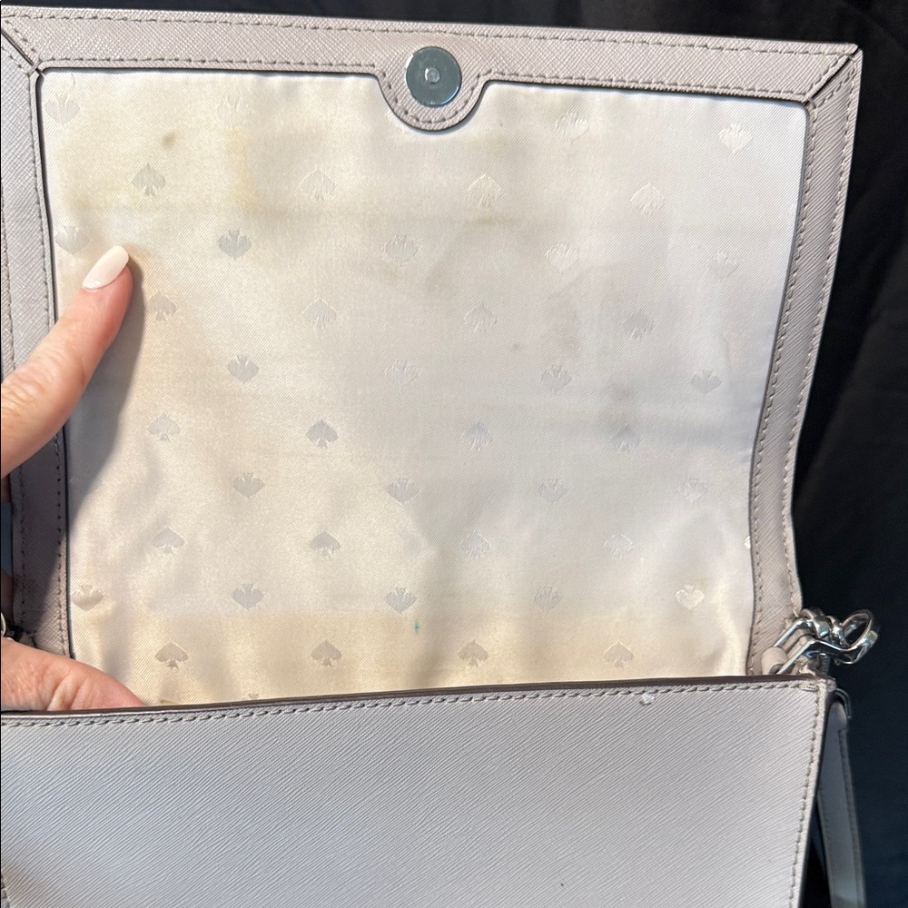 Kate Spade Crossbody Bag with Silver Chain - Picture 5 of 9